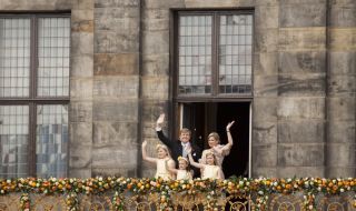 Рухва одобрението за разхайтеното кралско семейство на Нидерландия