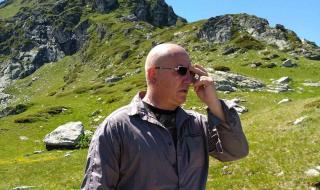 Ревизоро пил чай с еколозите