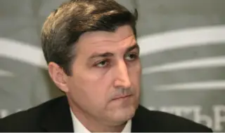 Тайфур Хюсеинов: Листопад в ДПС