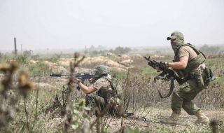 НАТО: Русия е ангажирала 80% от сухопътните си войски в Украйна