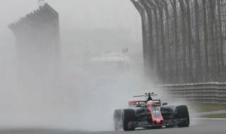 Лошо време тормози пилотите в Китай