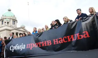 Вучич под прицел! Хиляди сърби поискаха с подписка предсрочни парламентарни избори