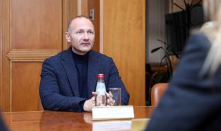 Катарзисът на един служебен министър: Росен Христов тръгна от "Газпром" ще ни осъди" и стигна до "завеждаме дело"