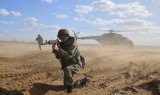 Русия симулира украинско нападение, за да нахлуе в Украйна?