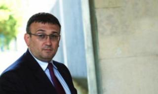Маринов: Няма общо между последните грабежи
