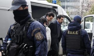 В Гърция: Спипаха полицаи и албанци в наркосхема