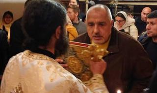 Премиерът в Дивотинския манастир за Великден