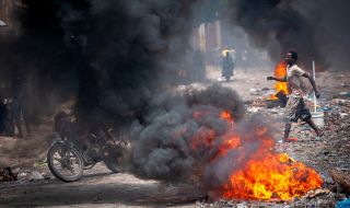 Безредици на протест в Хаити 