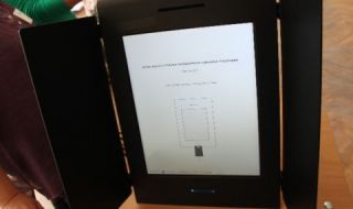 Проф. Константинов няма спирка: Гласуването с машини заразява с COVID-19