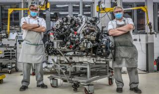 Прекратиха производството на най-стария V8 двигател в света