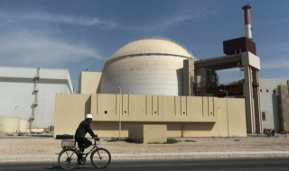 Иран замразява ядрената си програма от 20 януари