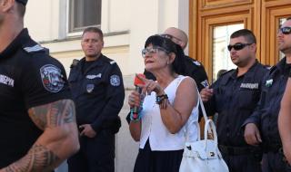СДВР разследва агресия срещу Ива Николова