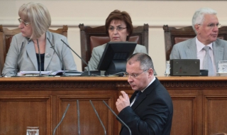 Опозицията поиска комисия за изборите, ГЕРБ защити гласуването