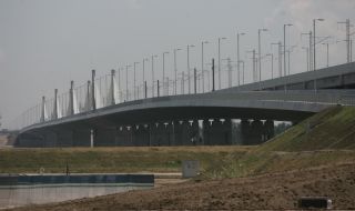 Задържаха 100 000 недекларирани евро на ГКПП "Дунав мост 2" 