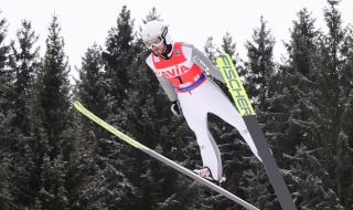 Зографски с първи точки за сезона за СК по ски скок
