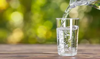 7 признака, че не пиете достатъчно вода
