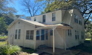 Никой не иска да живее в къща с 4 спални, която се дава безплатно. Защо? (СНИМКИ)