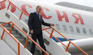 Руският президент Владимир Путин пристигна във Виетнам