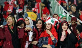 Иран громи с 14:0, пуснаха жени на стадиона