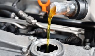 Защо е важно да смените моторното масло през пролетта