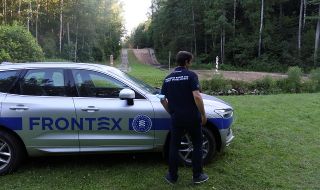 Напрежение! "Фронтекс" ще охранява границата между Литва и Беларус