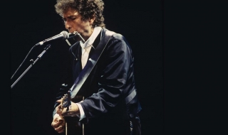 Боб Дилън прави световна премиера на новия си албум