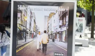 Oasis задминаха идолите си The Beatles в класацията за продажби на албуми във Великобритания 