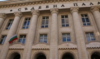 Прокуратурата: Към 9,00 още не сме информирани за неотложността на обиските