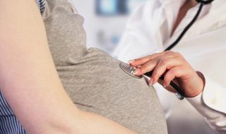 Гинеколог разкри може ли COVID-19 да покоси бременните и бебетата в утробата им