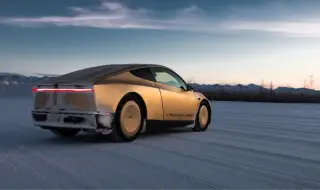 Tesla отчете огромни загуби през 2025-та, какво следва за компанията?