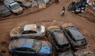 Spain after the flood: Anger, despair and solidarity 