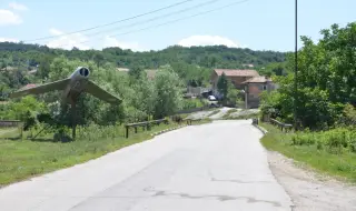 They are restricting traffic in the Sofia - Vratsa direction near the Mezdra village of Moravitsa 