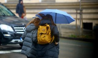 НИМХ: Жълт код за поройни дъждове в сряда