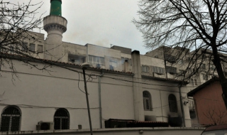 Горя джамията във Варна