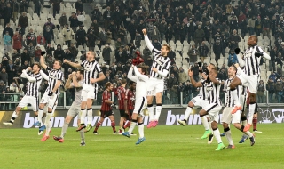 Юве приема Аталанта, но ще мисли за Борусия