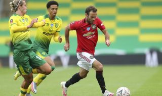 Доста тимове са по петите на Хуан Мата