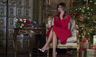 Мелания Тръмп блесна като коледно джудже в селфи (СНИМКА)