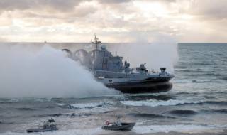 Русия демонстрира бойна мощ в Балтийско море (ВИДЕО)