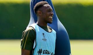 Контузии съсипват кариерата на Дани Уелбек