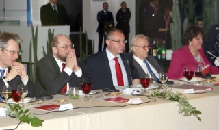 ПЕС ще подпомогне диалога в Украйна