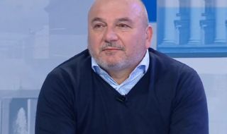 Любомир Дацов: Политиците се състезават какво да измислят, но не и в положителна насока