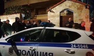 ГЕРБ пред дома на Борисов: Няма арести, а обиски (ОБЗОР)