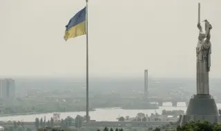 Залп от руски дронове събуди Киев