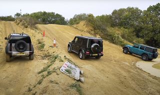 Land Rover Defender се изправя в битка срещу Jeep Wrangler и G-Class (ВИДЕО)