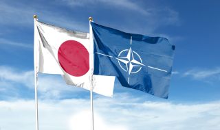 НАТО стъпва в Япония: Играчите в Тихия океан се пренареждат