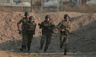 Турция праща още 300 войници в Сирия