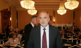 Предлагат защита за възрастните работници