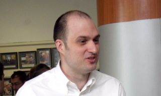 Гамизов: ПП не трябва да се огъва пред партньорите си, които клякат на Русия