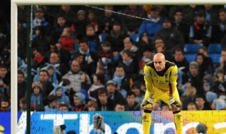 Педро: Рейна би паснал идеално на Барса