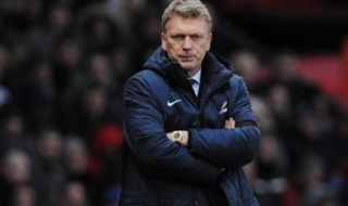 Мойс към Йънг: Спри да симулираш!